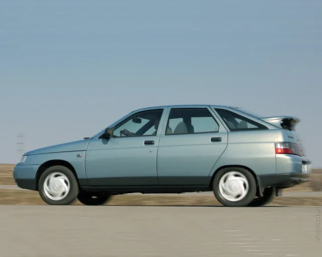 Lada 2112 хетчбек — 5
