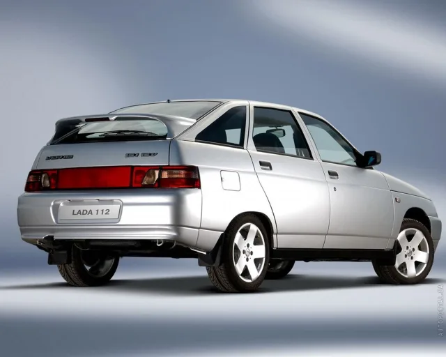 Lada 2112 хетчбек — 13