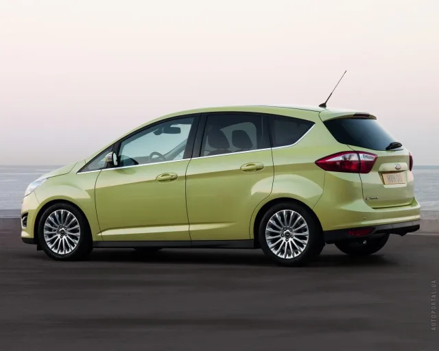 Ford C-MAX 2011 microvan — 3