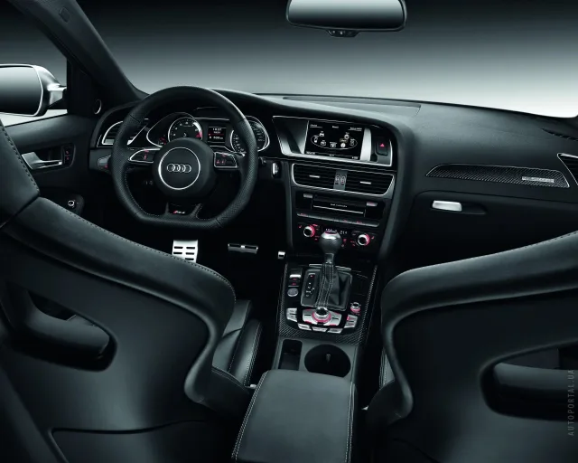 Audi RS4 Avant 2013 універсал — 2