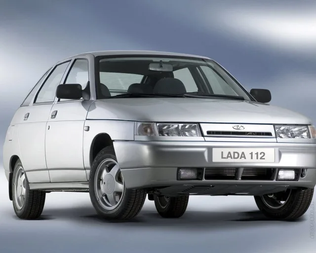 Lada 2112 хетчбек — 6