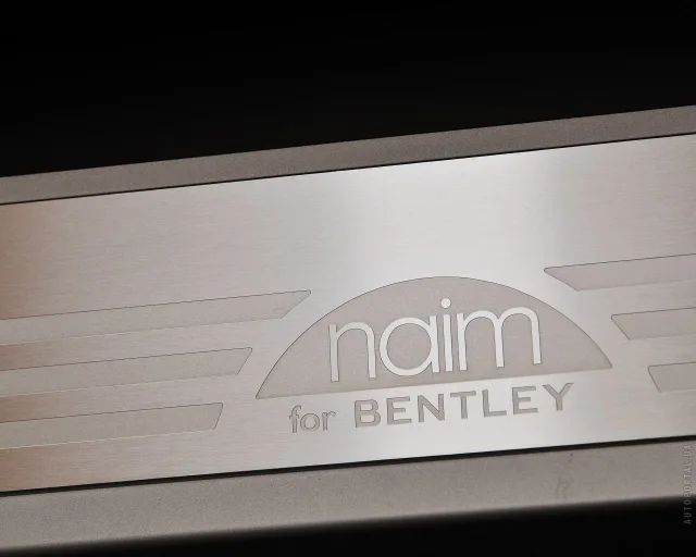 Bentley Continental Flying Spur 2005 (Бентли Континенталь Флаинг Спур) cедан — 10