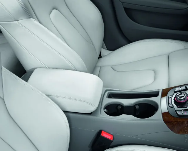 Audi A4 Avant 2008 універсал — 4
