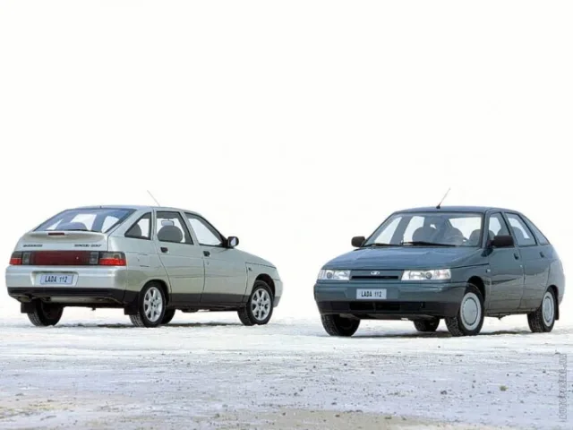 Lada 2112 хетчбек — 12