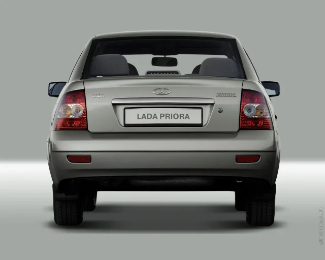 Lada 2170 Priora sedan — 10