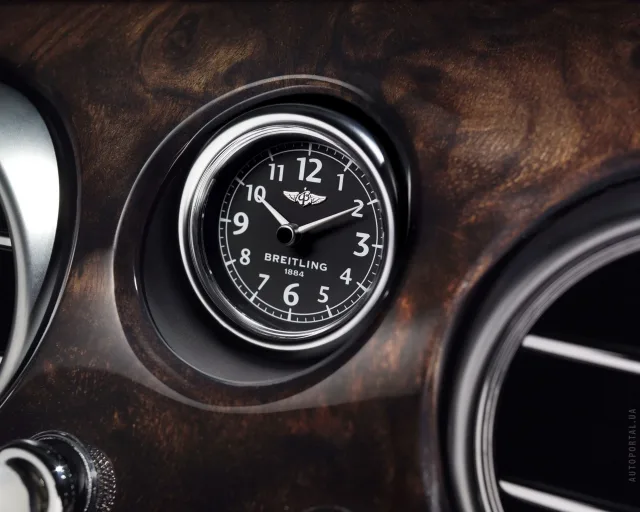 Bentley Continental Flying Spur 2005 (Бентли Континенталь Флаинг Спур) cедан — 3