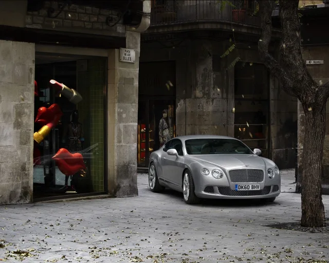 Bentley Continental GT 2011 (Бентли Континенталь ГТ) купе — 19