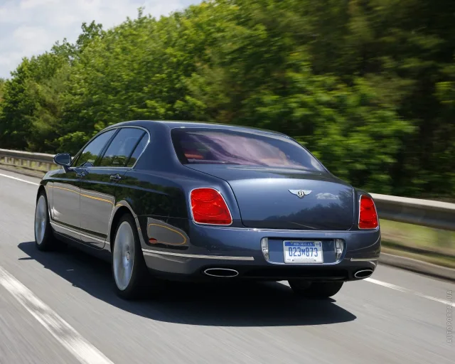 Bentley Continental Flying Spur 2005 (Бентли Континенталь Флаинг Спур) cедан — 25