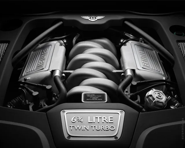 Bentley Mulsanne 2009 седан — 7