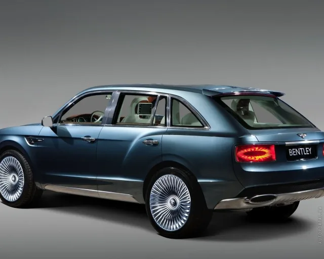 Bentley Bentayga 2015 кросовер — 12