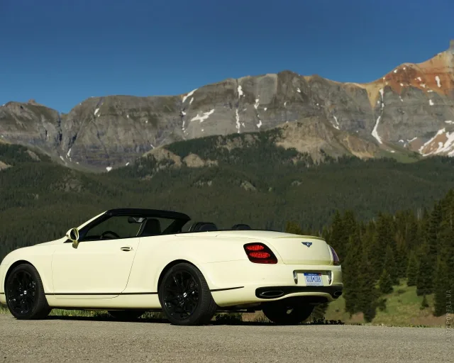 Bentley Continental Supersports Convertible convertible — 14