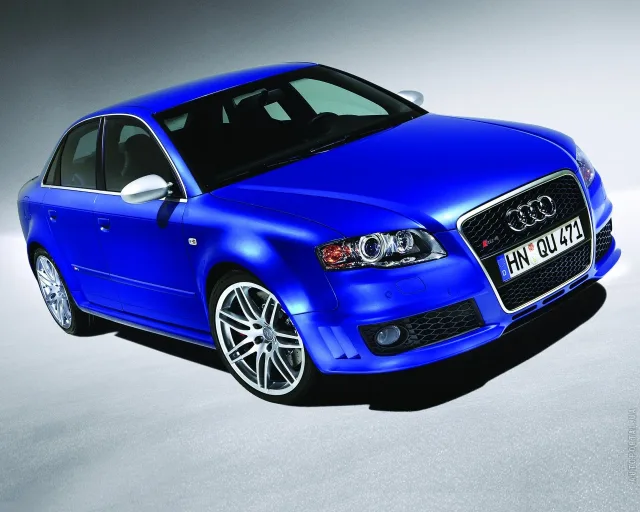 Audi RS4 седан — 13