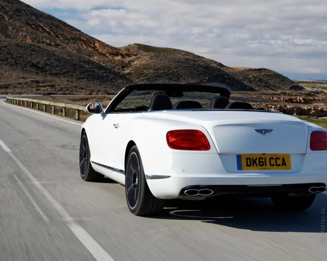 Bentley Continental GTC convertible — 22