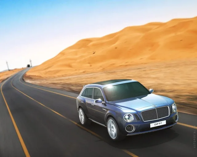 Bentley Bentayga 2015 кросовер — 22