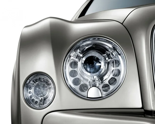 Bentley Mulsanne 2009 седан — 23