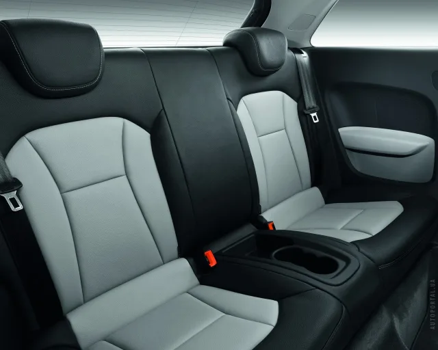 Audi A1 2011 (Ауди А1) хэтчбек — 14