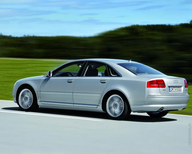 Audi A8 4,2 quattro — 9