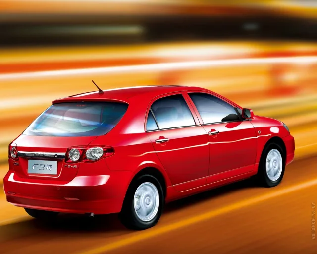 BYD F3R 5-дверний хетчбек — 9