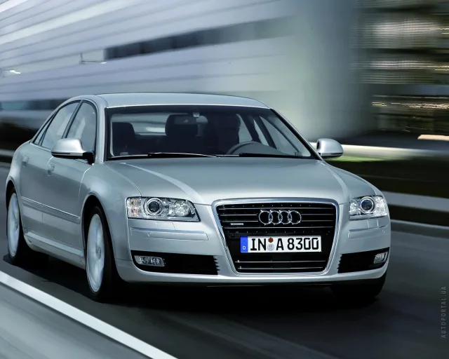 Audi A8 4,2 quattro — 25