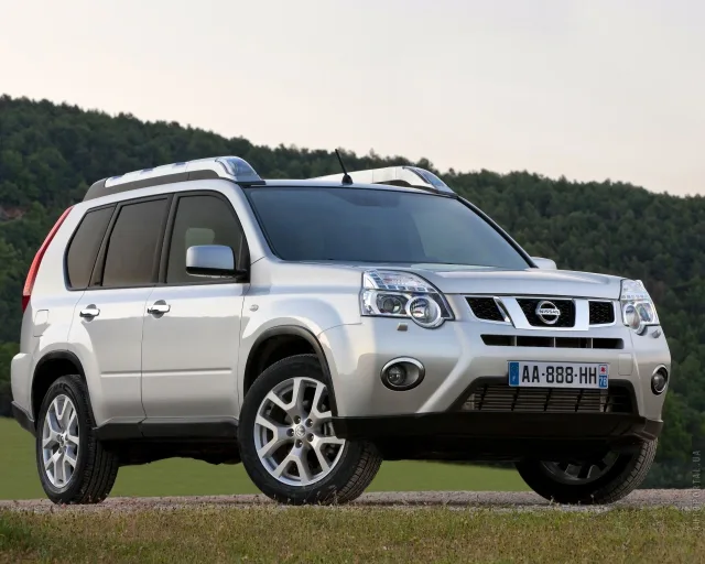 Nissan X-Trail 2.5 AT LE-DE — 6