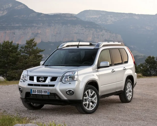 Nissan X-Trail 2.5 AT LE-DE — 14