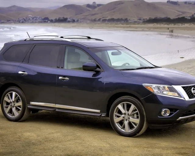 Nissan Pathfinder позашляховик — 24