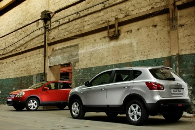 Nissan Qashqai 2006 кросовер — 13