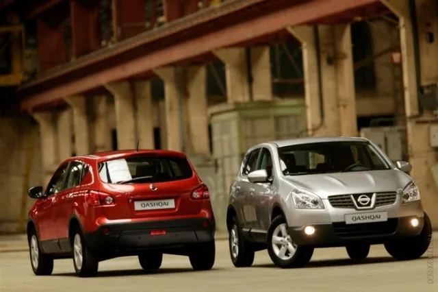 Nissan Qashqai 2006 кросовер — 21