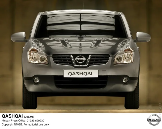 Nissan Qashqai 2006 кросовер — 22