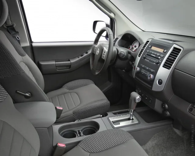 Nissan Xterra 4.0 MT X — 3