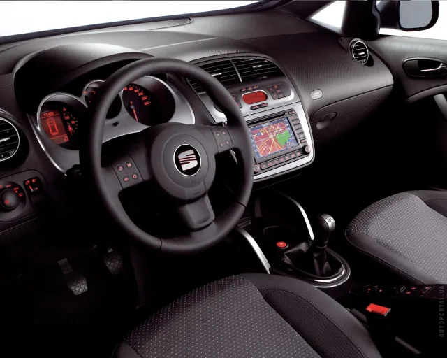 SEAT Altea XL 2004 (СЕАТ Альтеа) микровэн — 8