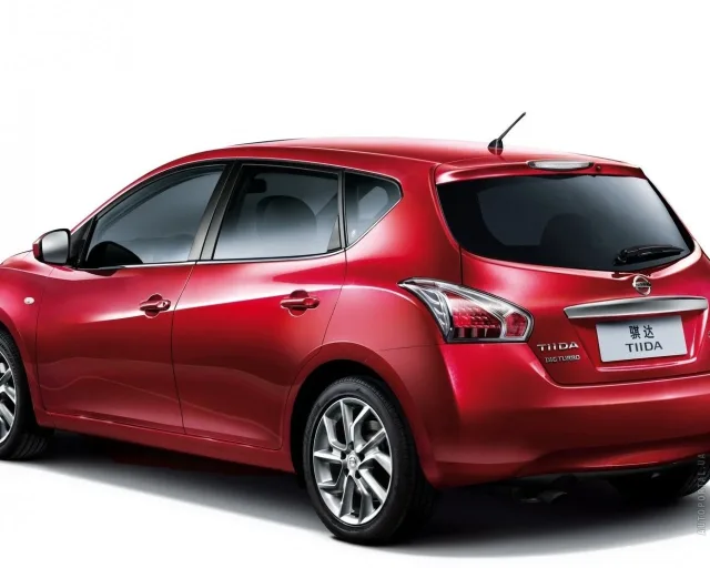 Nissan Tiida (Ниссан Тиида) 5-ти дверный хэтчбек — 6