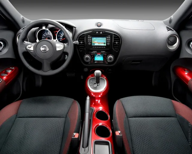 Nissan Juke 1.6 MT Base — 9