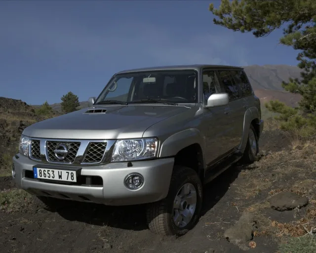 Nissan Patrol 2004 позашляховик — 8