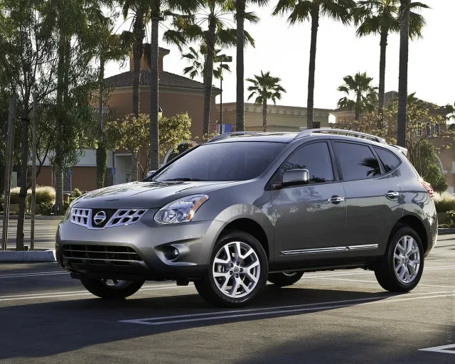 Nissan Rogue (Ниссан Рог) кроссовер — 21