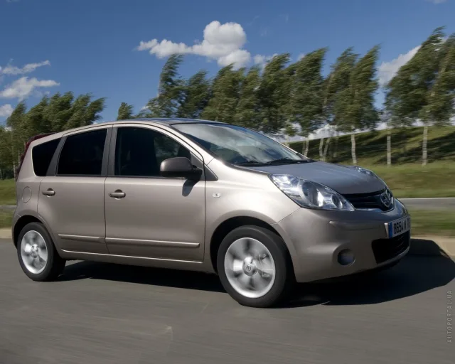 Nissan Note 1.6 AT Silver Edition — 15