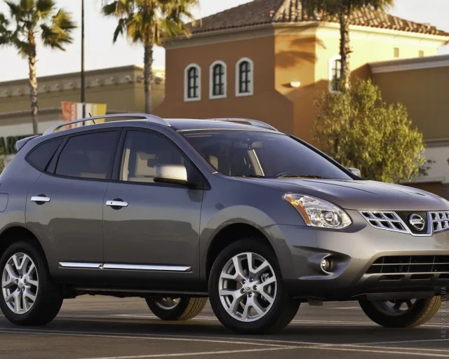 Nissan Rogue (Ниссан Рог) кроссовер — 23