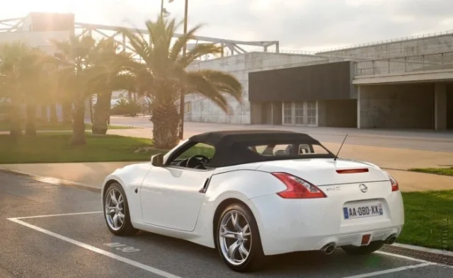 Nissan 370Z Roadster кабріолет — 11
