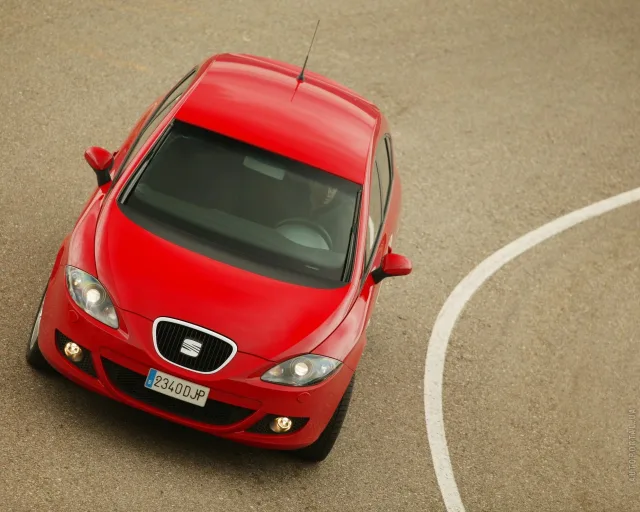 SEAT Leon 2005 hatchback — 17