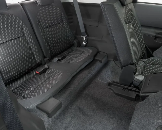 Nissan Qashqai+2 2.0 MT Tekna Pack+ — 14
