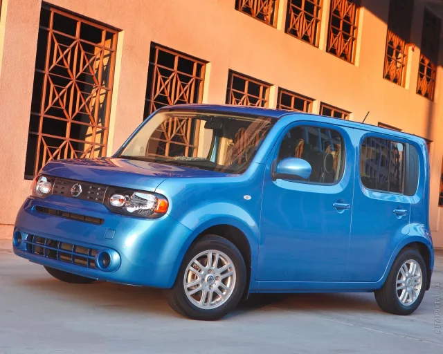 Nissan Cube мікроавтобус — 19
