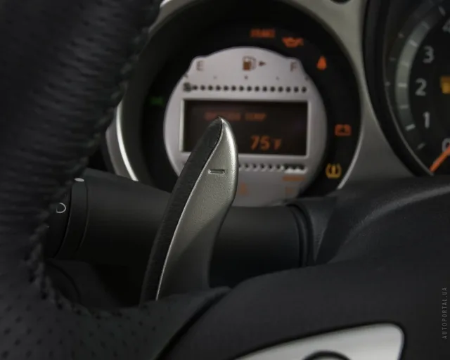 Nissan 370Z купе — 2