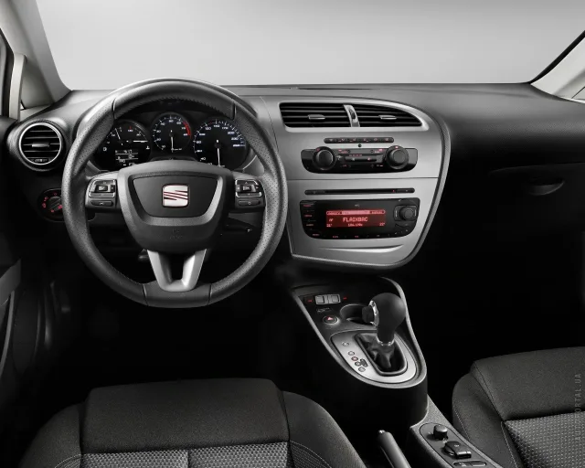 SEAT Leon 1.4 MT Reference — 4