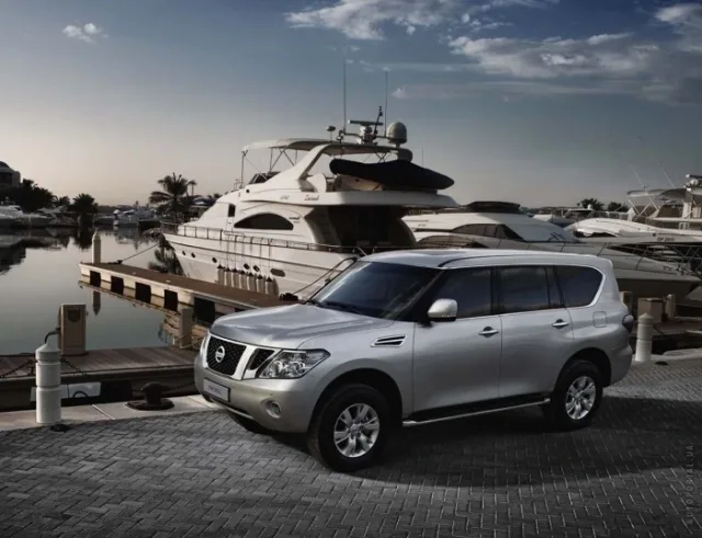 Nissan Patrol позашляховик — 6