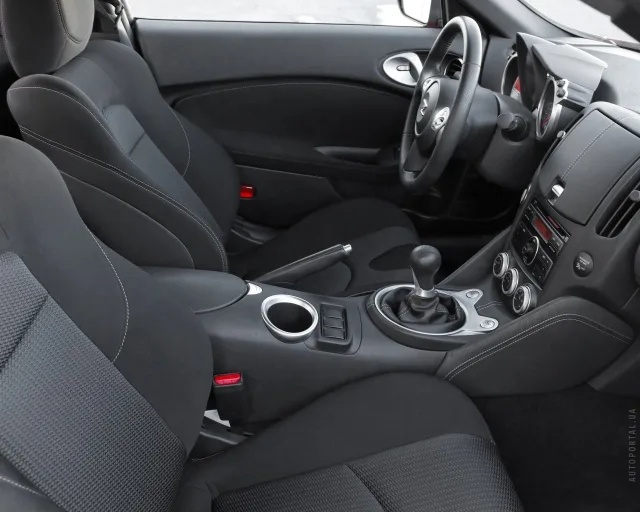 Nissan 370Z купе — 20