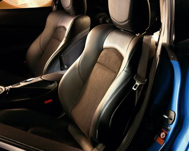 Nissan 370Z купе — 3