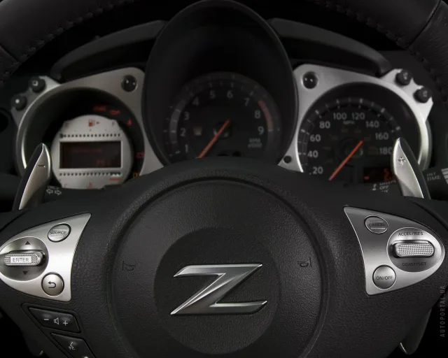 Nissan 370Z купе — 19