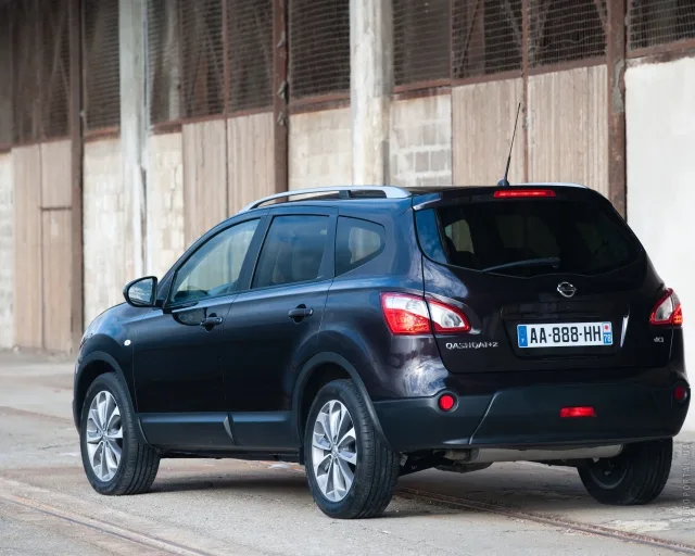 Nissan Qashqai+2 2.0 MT XE — 14