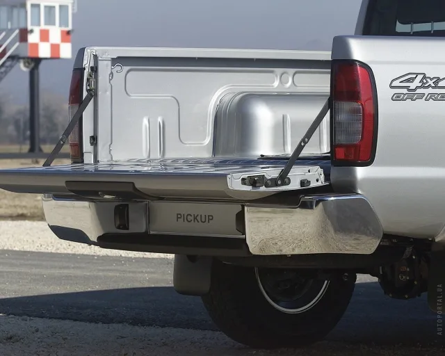 Nissan NP300 Pick Up пікап — 13