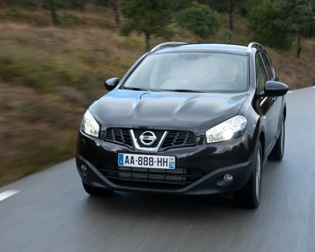 Nissan Qashqai+2 2.0 MT XE — 12